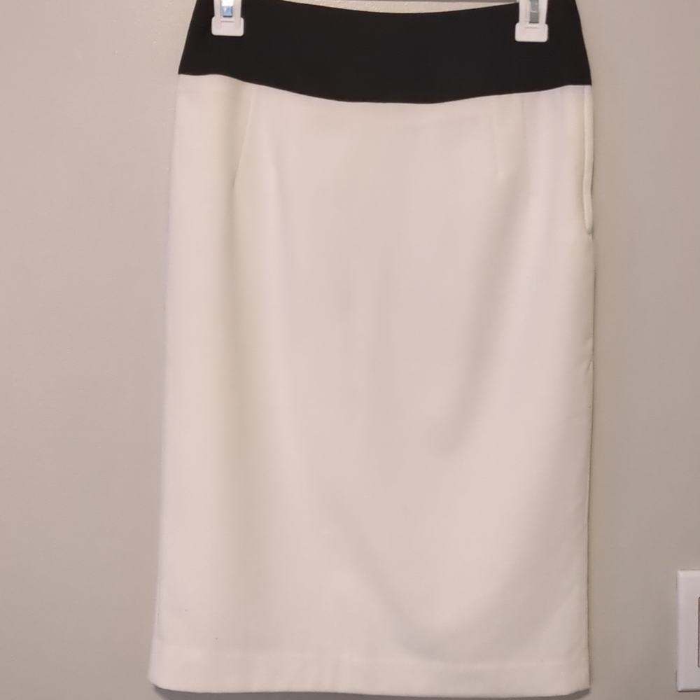 H&M ivory pencil skirt